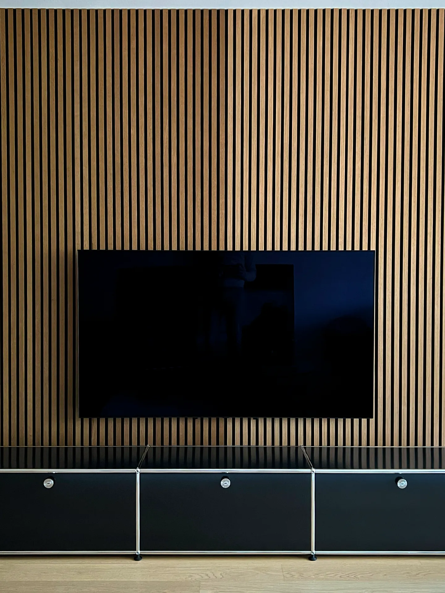 Akustikpaneele anbringen