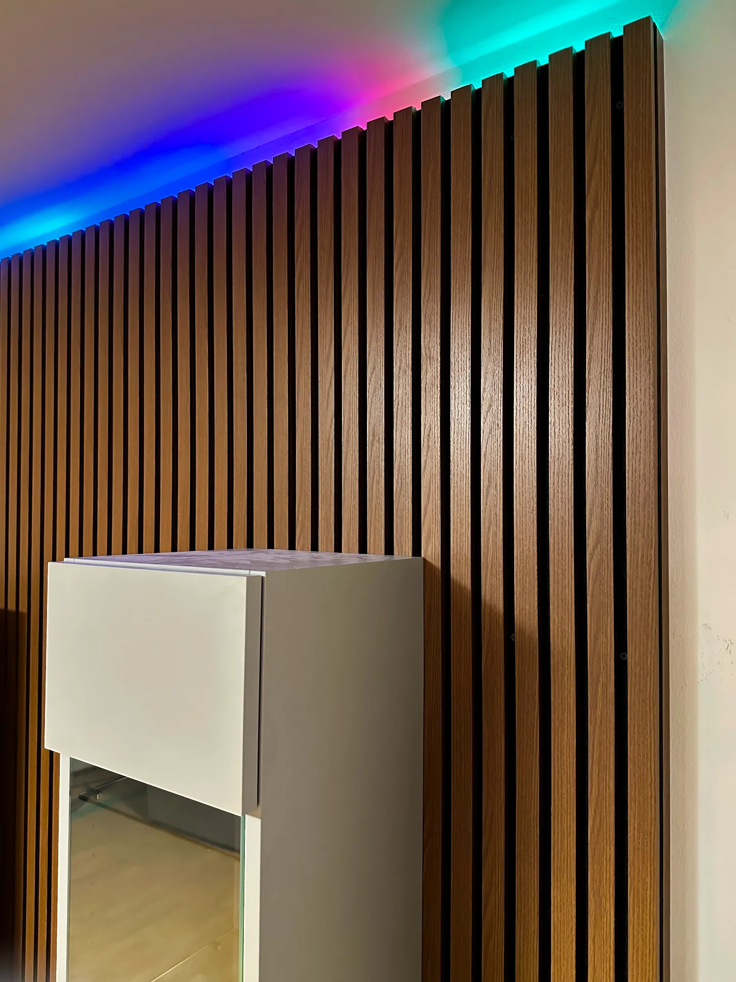 Akustikpaneele anbringen