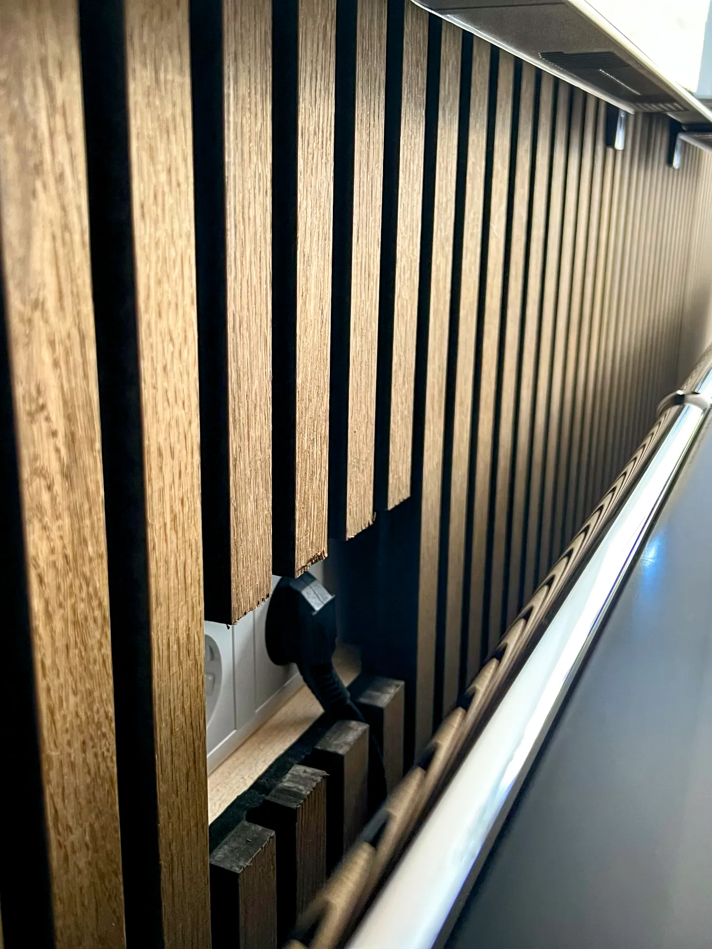 Akustikpaneele anbringen